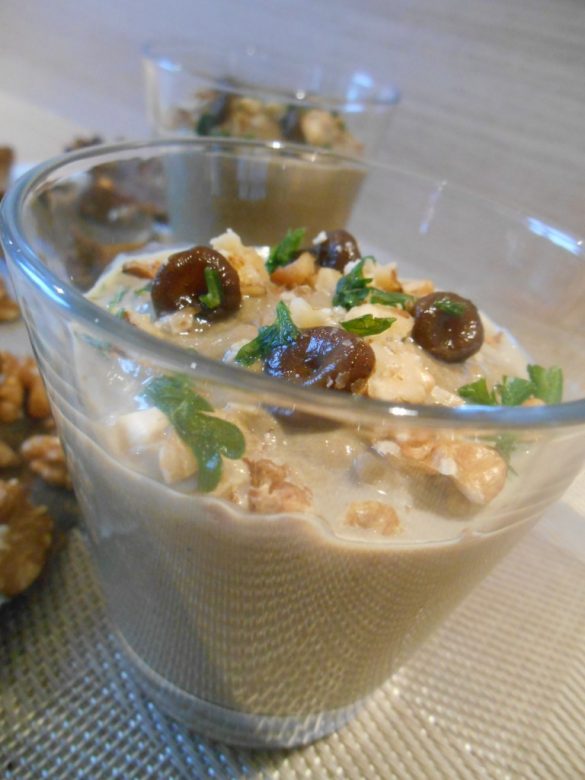 Velouté de chanterelles & noix