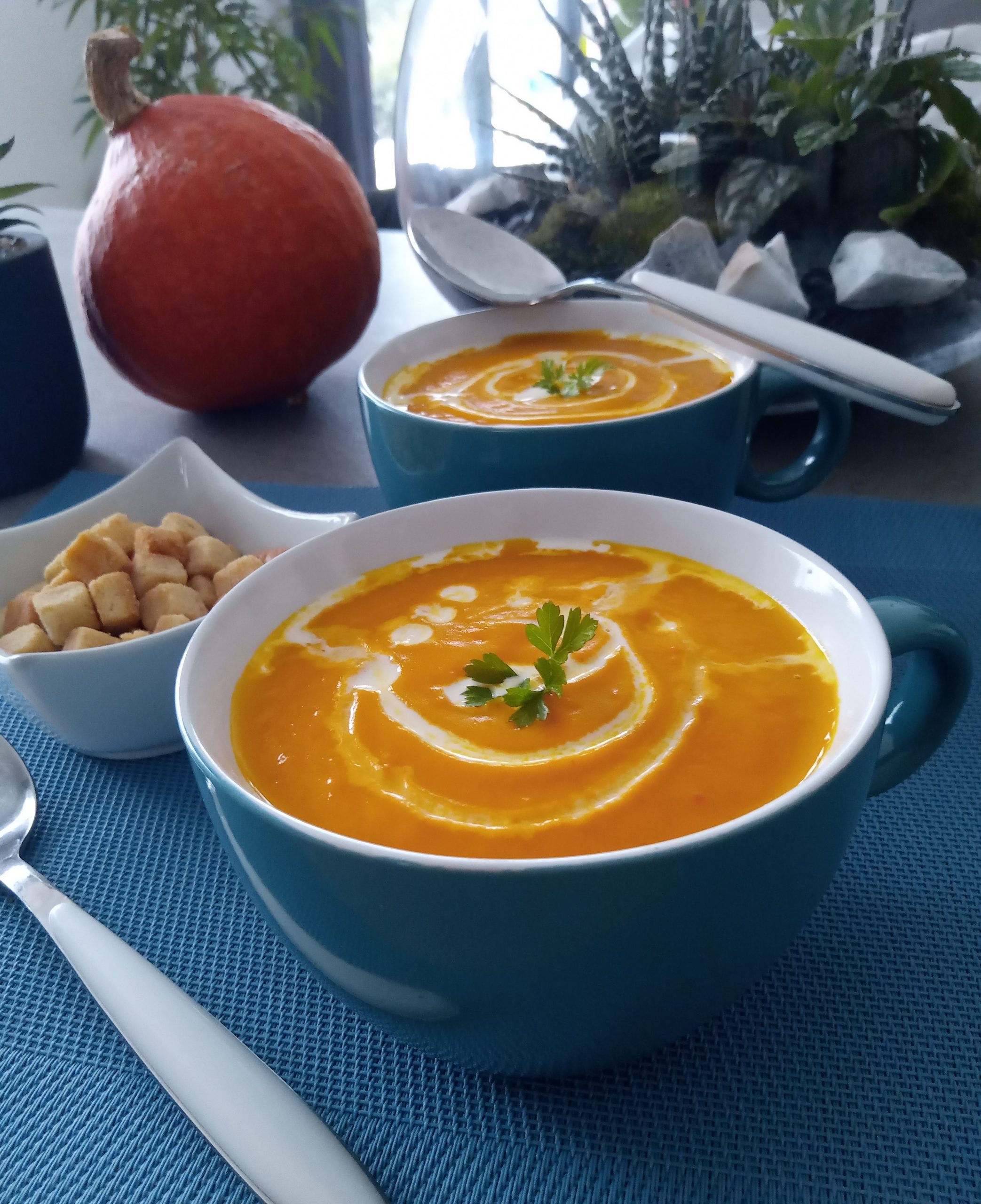 VELOUTÉ DE POTIMARRON & POMMES DE TERRE