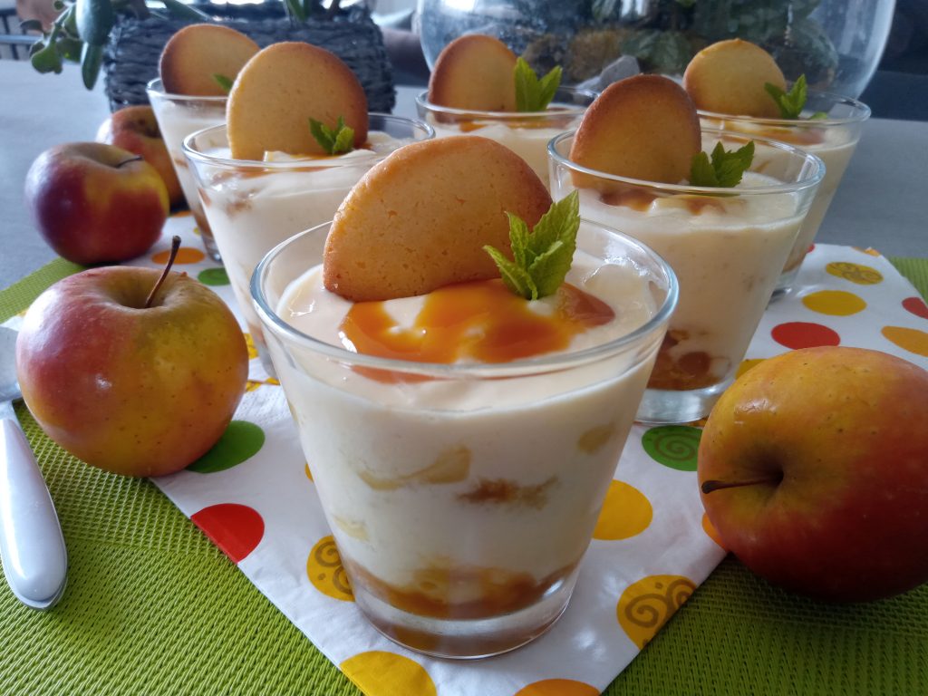 Verrine Pomme Caramel Beurre Salé Palet Breton auxmilledelices.com